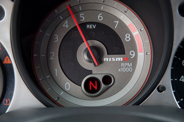 Nissan Nismo 370Z tachcometer
